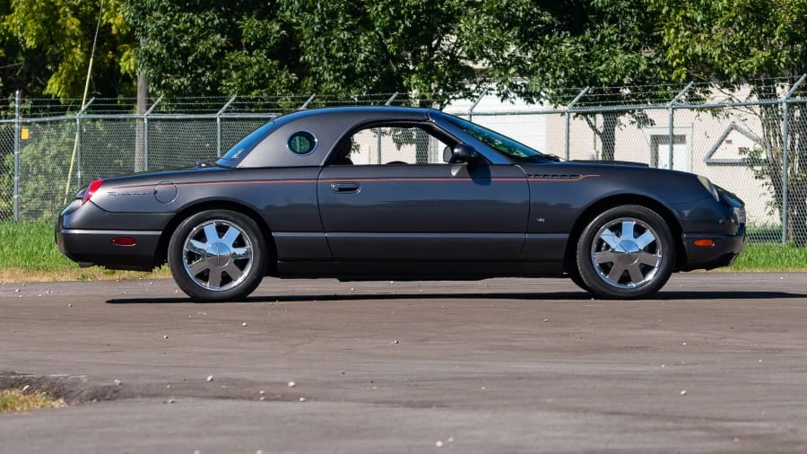 2003 Ford Thunderbird 11th Gen - Image 8 of 12