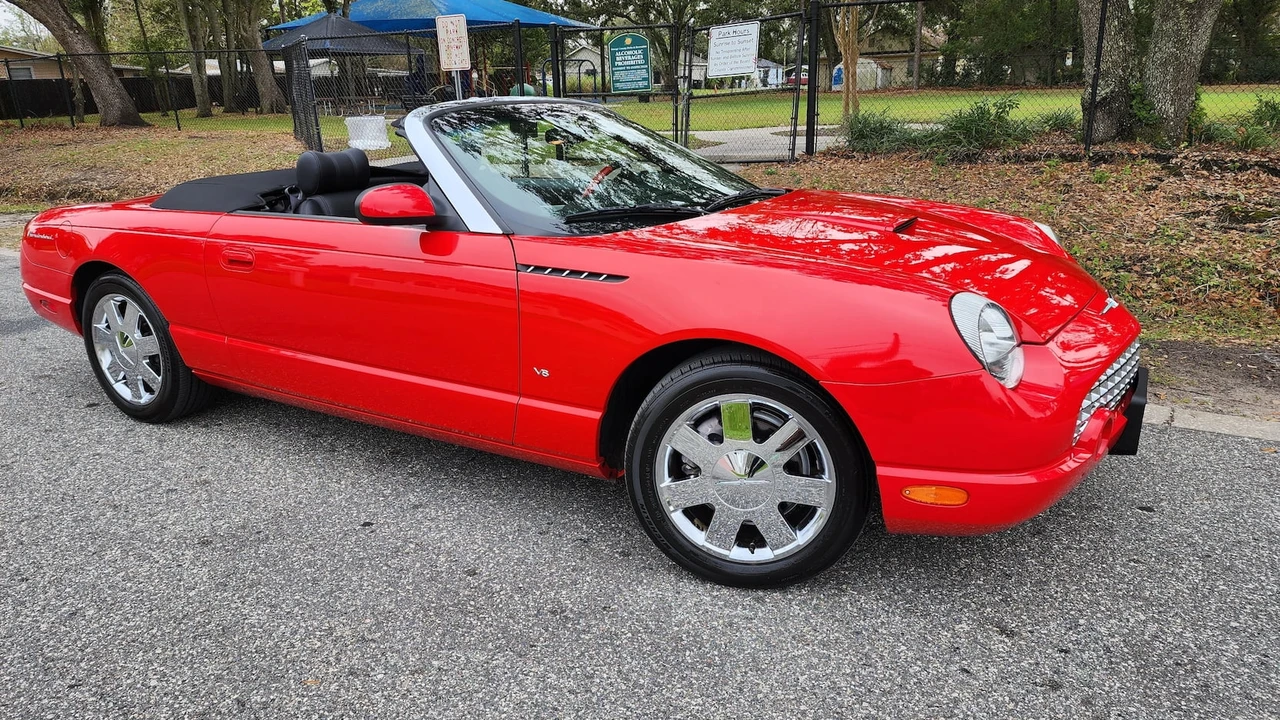 2003 Ford Thunderbird 11th Gen - Image 7 of 12