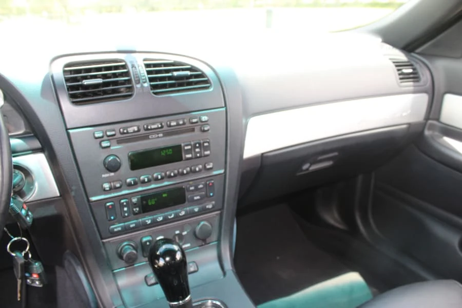 2003 Ford Thunderbird 11th Gen - Image 16 of 20