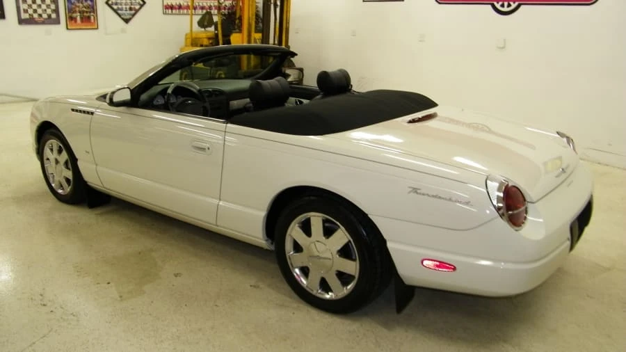 2003 Ford Thunderbird 11th Gen - Image 2 of 6