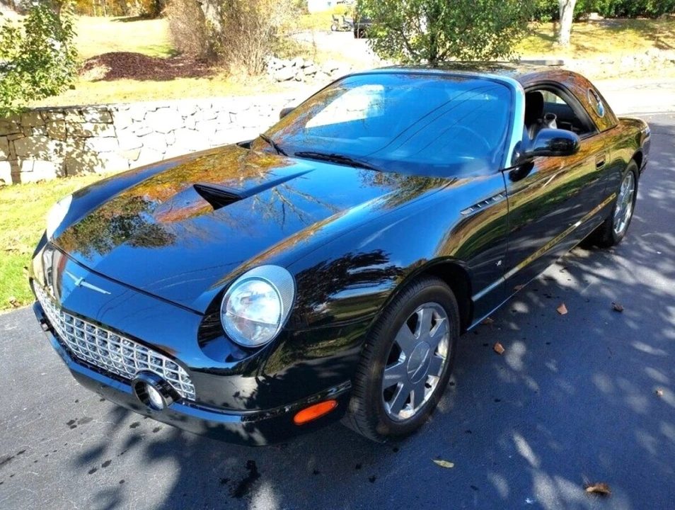 2003 Ford Thunderbird 11th Gen - Image 2 of 31