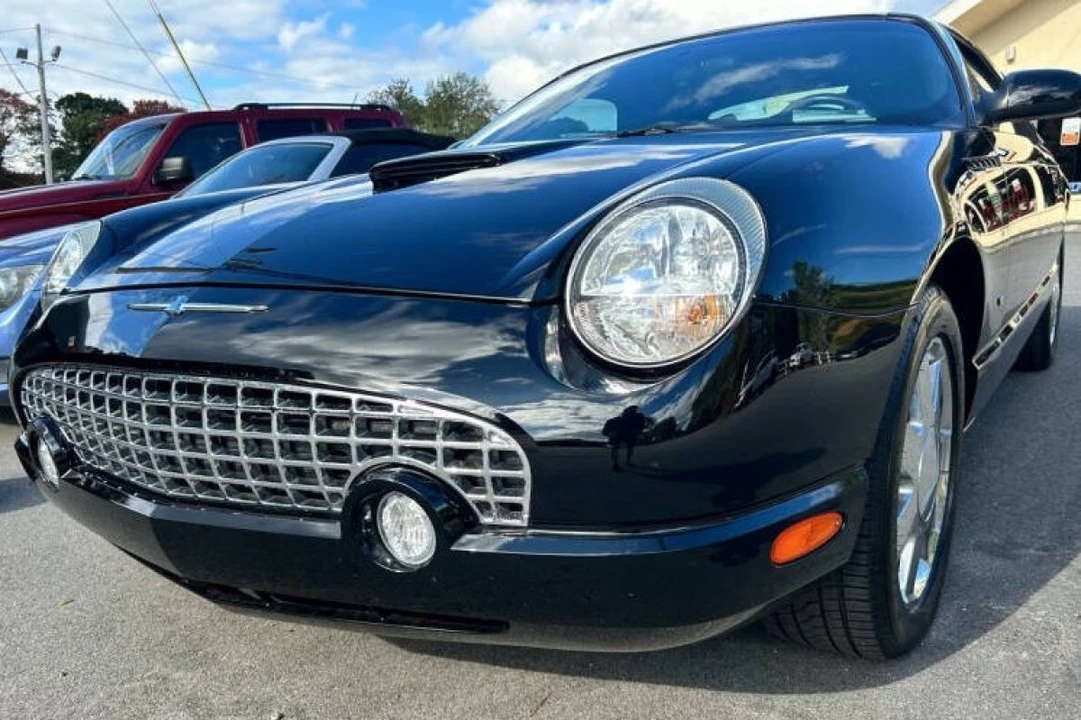 2003 Ford Thunderbird 11th Gen - Image 4 of 31