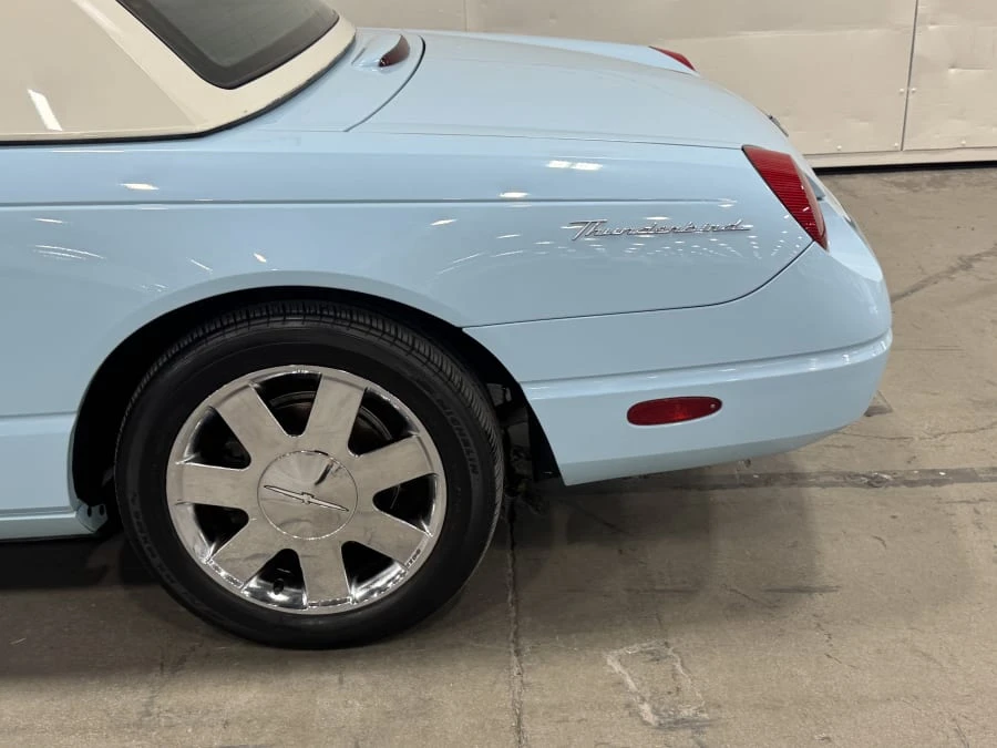 2003 Ford Thunderbird 11th Gen - Image 4 of 12