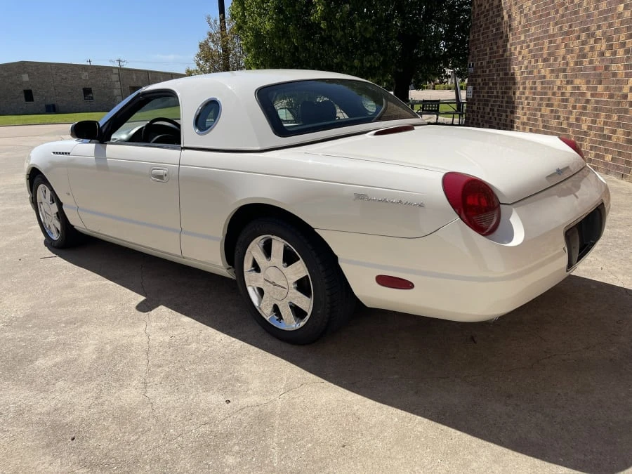 2003 Ford Thunderbird 11th Gen - Image 9 of 23