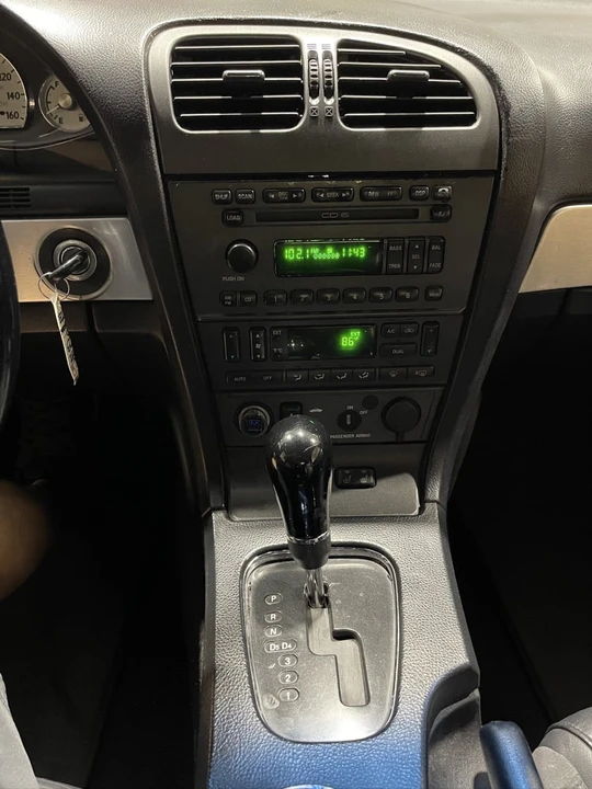 2003 Ford Thunderbird 11th Gen - Image 13 of 23