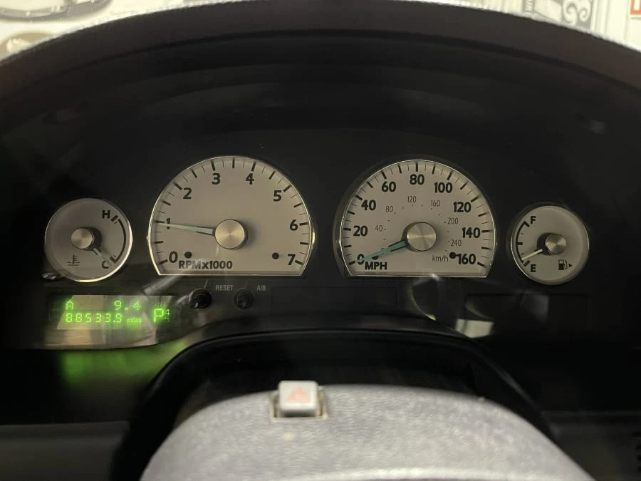 2003 Ford Thunderbird 11th Gen - Image 12 of 23