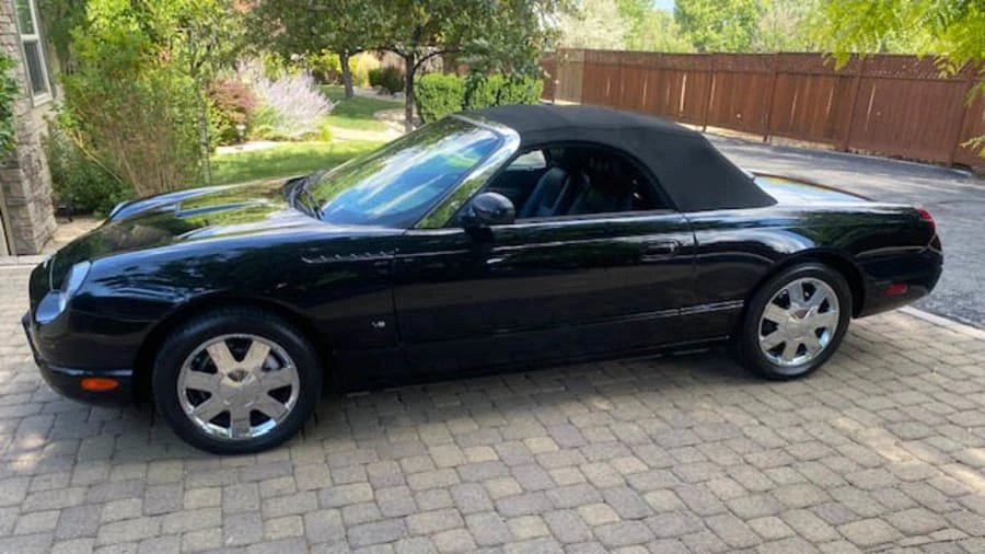 2003 Ford Thunderbird 11th Gen - Image 23 of 31