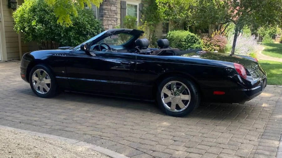 2003 Ford Thunderbird 11th Gen - Image 13 of 31