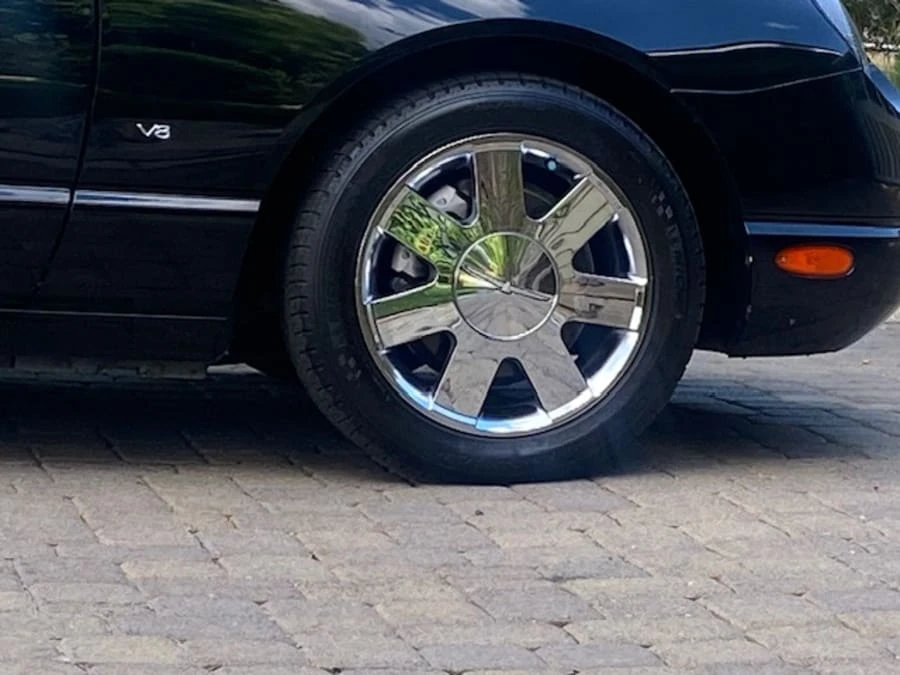 2003 Ford Thunderbird 11th Gen - Image 24 of 31
