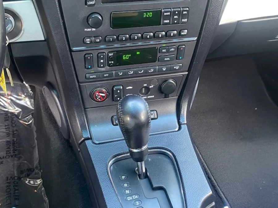 2003 Ford Thunderbird 11th Gen - Image 27 of 31