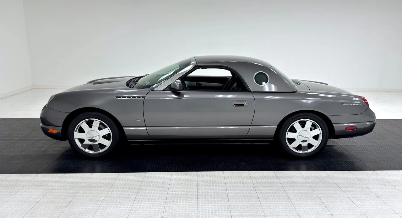 2003 Ford Thunderbird 11th Gen - Image 4 of 12