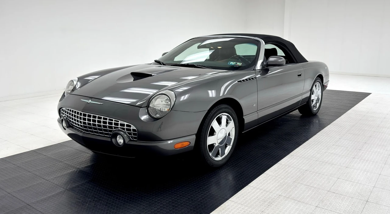 2003 Ford Thunderbird 11th Gen - Image 2 of 12