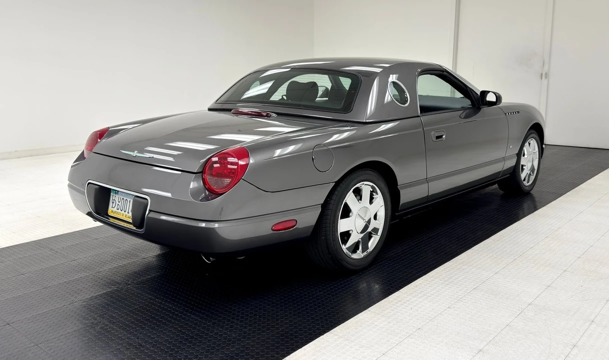 2003 Ford Thunderbird 11th Gen - Image 11 of 12