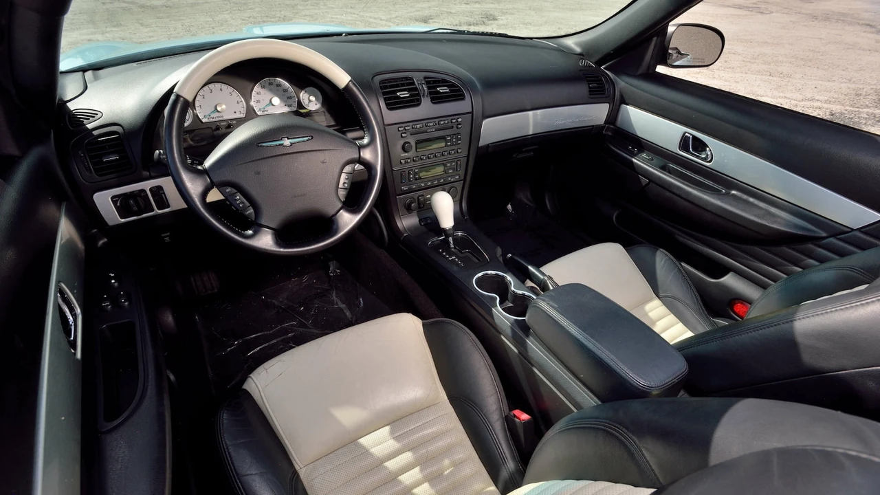 2003 Ford Thunderbird 11th Gen - Image 4 of 31