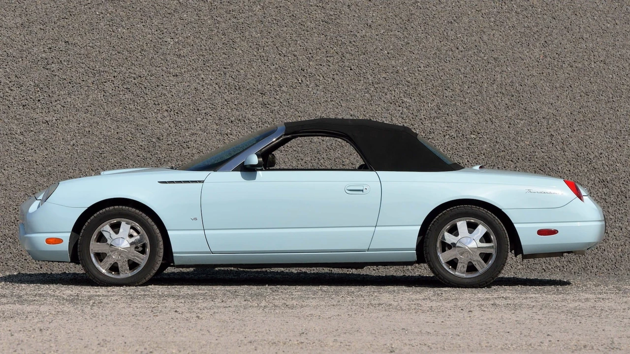 2003 Ford Thunderbird 11th Gen - Image 8 of 31