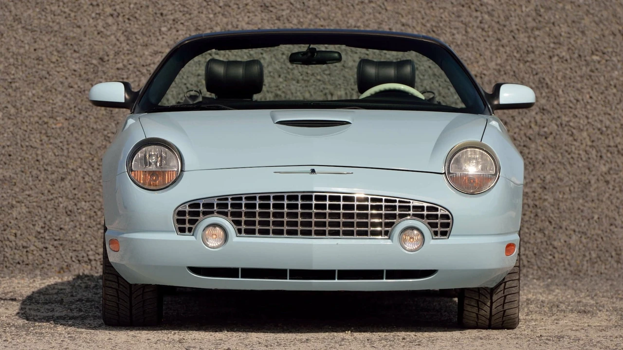 2003 Ford Thunderbird 11th Gen - Image 14 of 31