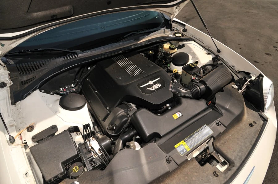 2003 Ford Thunderbird 11th Gen - Image 6 of 11