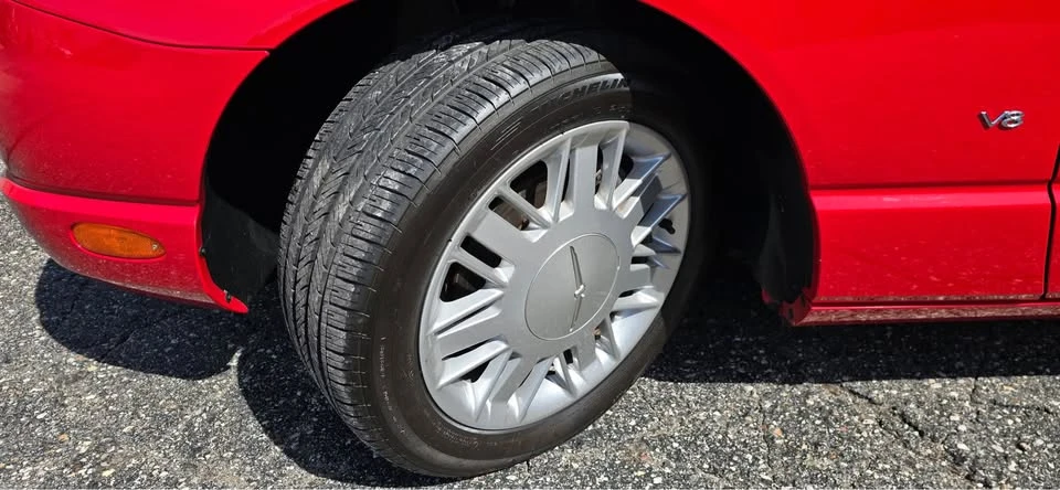 2003 Ford Thunderbird 11th Gen - Image 20 of 20