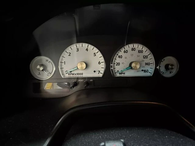 2003 Ford Thunderbird 11th Gen - Image 13 of 21