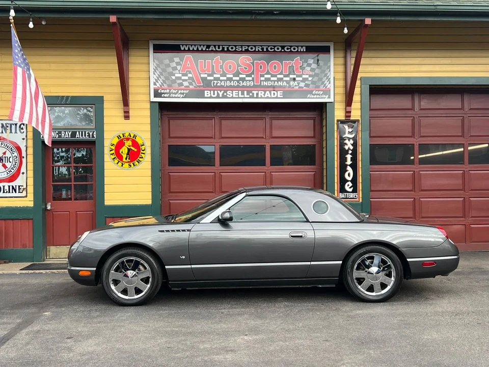 2003 Ford Thunderbird 11th Gen - Image 9 of 12