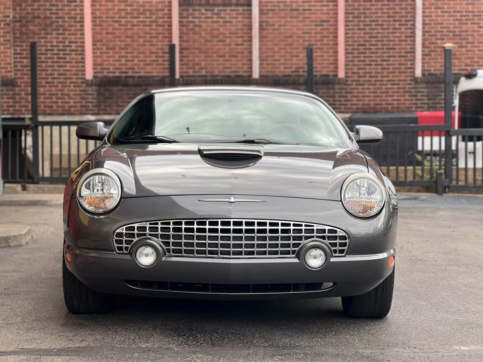 2003 Ford Thunderbird 11th Gen - Image 11 of 21