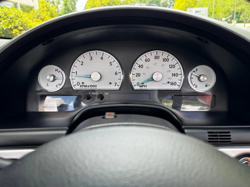 2003 Ford Thunderbird 11th Gen - Image 24 of 27