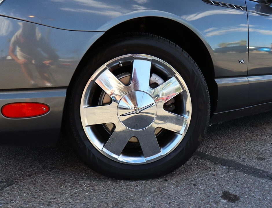 2003 Ford Thunderbird 11th Gen - Image 6 of 31