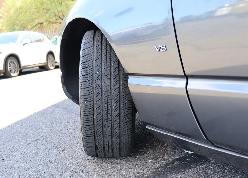 2003 Ford Thunderbird 11th Gen - Image 7 of 31