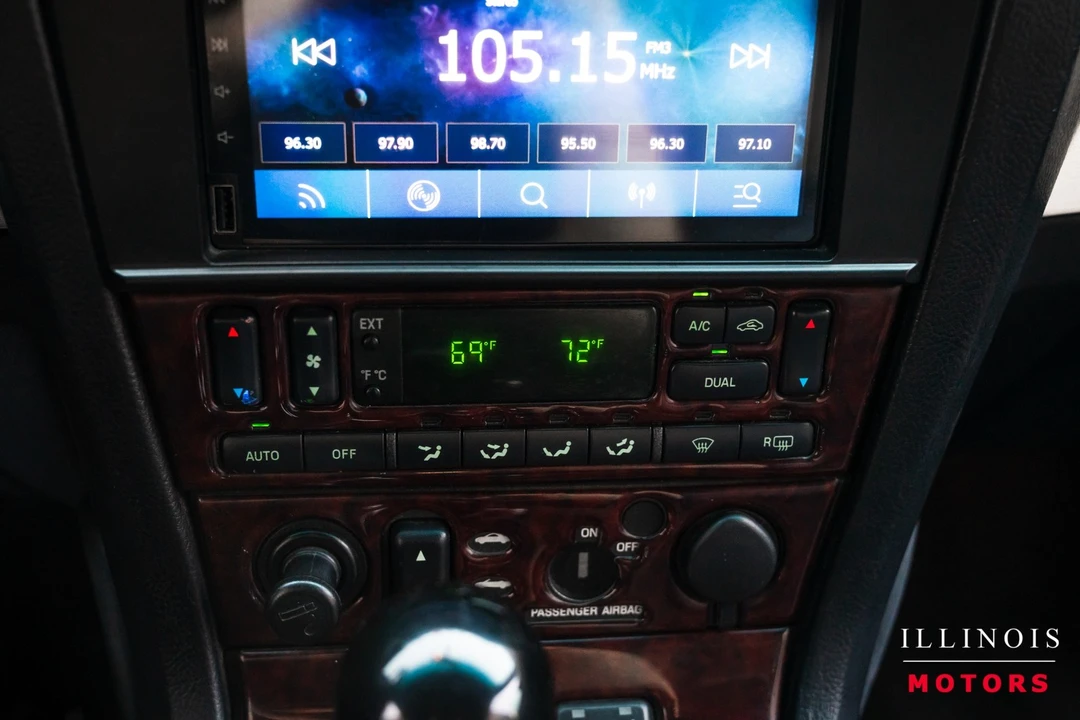 2003 Ford Thunderbird 11th Gen - Image 23 of 31