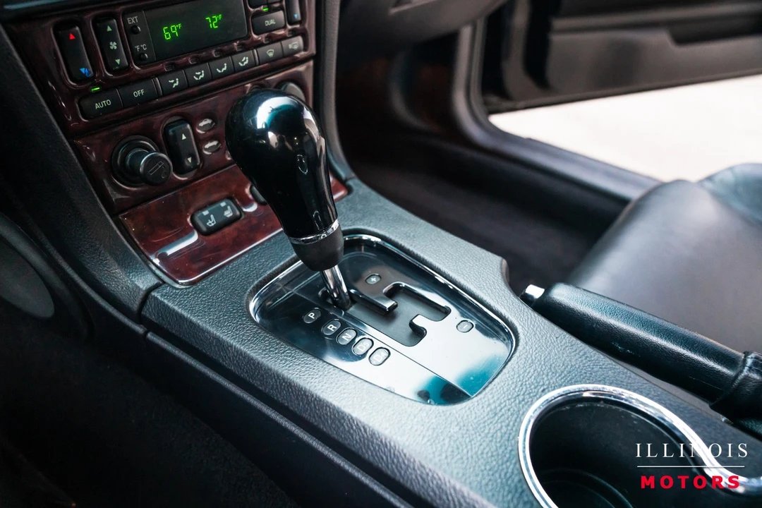 2003 Ford Thunderbird 11th Gen - Image 26 of 31
