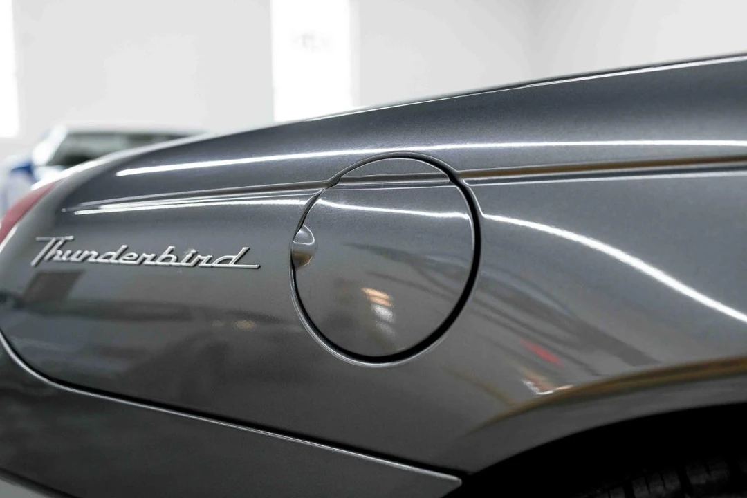 2003 Ford Thunderbird 11th Gen - Image 28 of 31