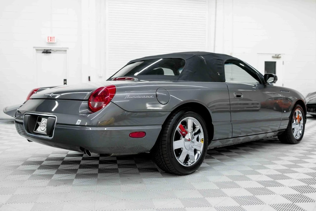2003 Ford Thunderbird 11th Gen - Image 17 of 31