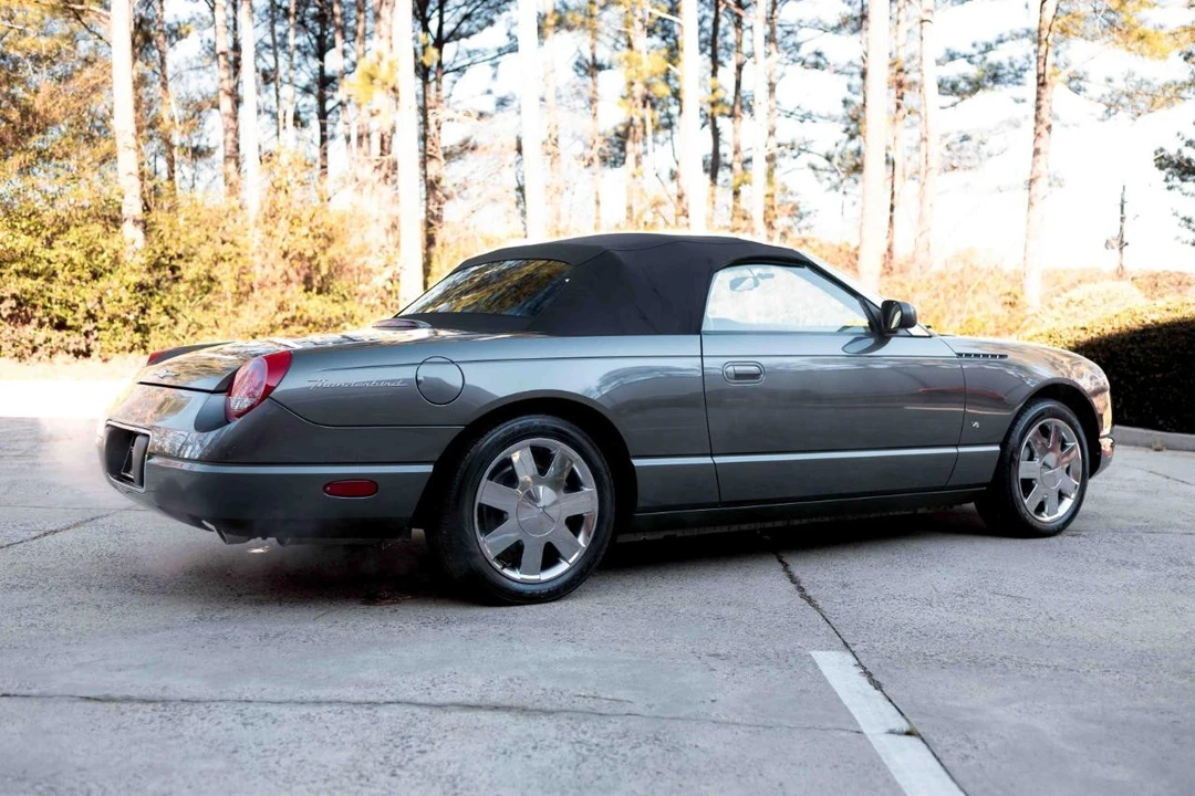2003 Ford Thunderbird 11th Gen - Image 13 of 31