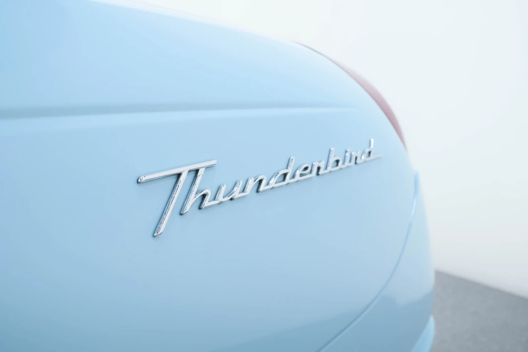 2003 Ford Thunderbird 11th Gen - Image 17 of 21