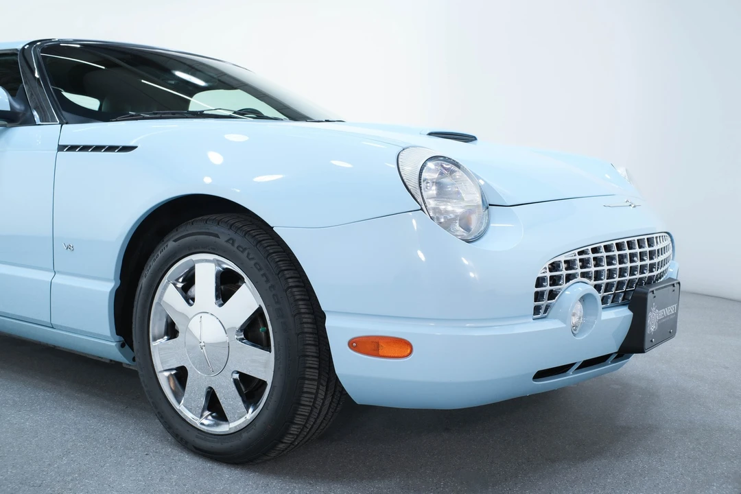 2003 Ford Thunderbird 11th Gen - Image 12 of 21