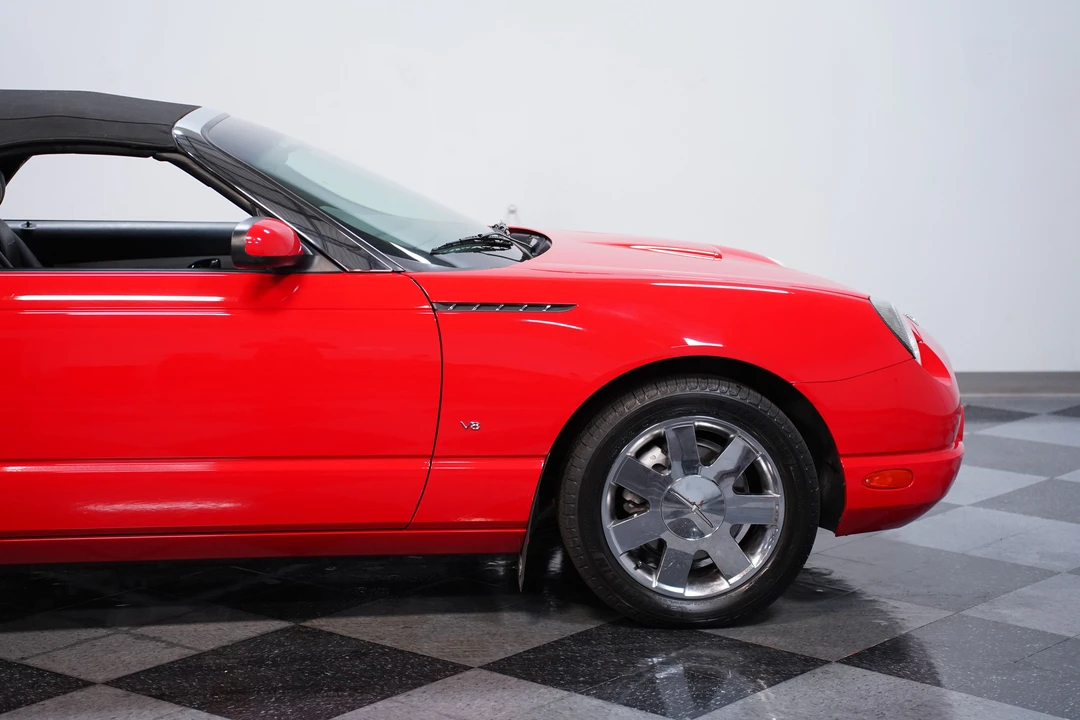 2003 Ford Thunderbird 11th Gen - Image 24 of 31