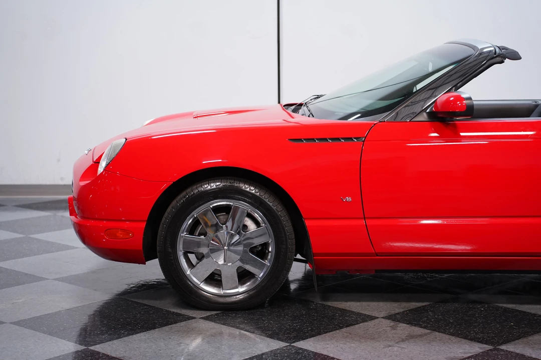 2003 Ford Thunderbird 11th Gen - Image 19 of 31