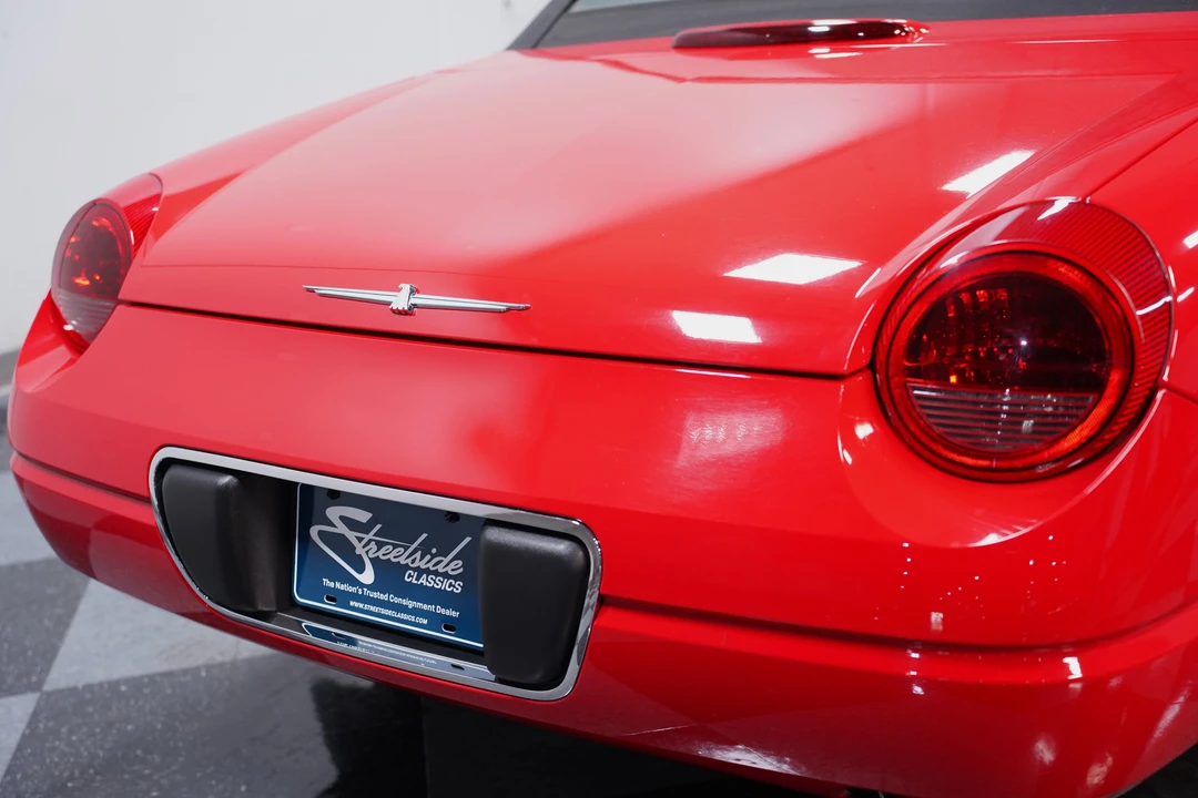 2003 Ford Thunderbird 11th Gen - Image 21 of 31