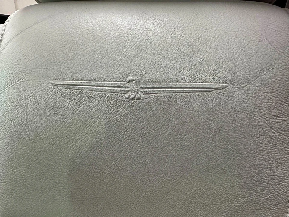 2003 Ford Thunderbird 11th Gen - Image 18 of 21