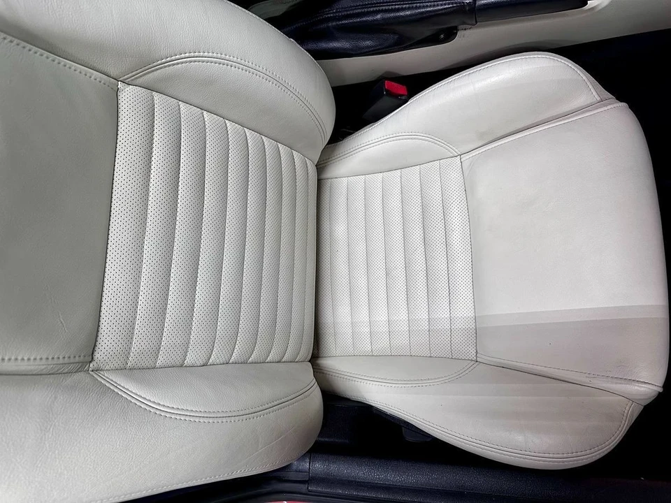 2003 Ford Thunderbird 11th Gen - Image 17 of 21