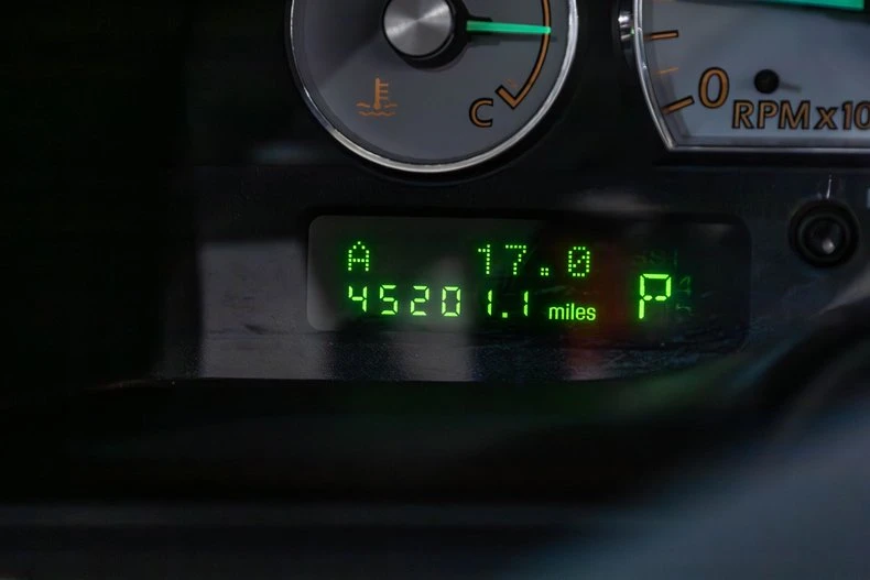 2003 Ford Thunderbird 11th Gen - Image 13 of 31