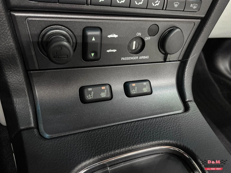 2003 Ford Thunderbird 11th Gen - Image 20 of 21