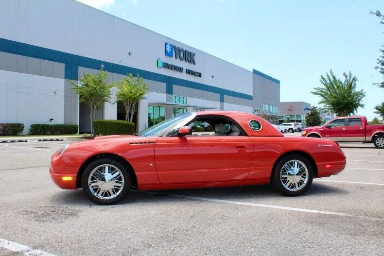 2003 Ford Thunderbird 11th Gen - Image 13 of 31