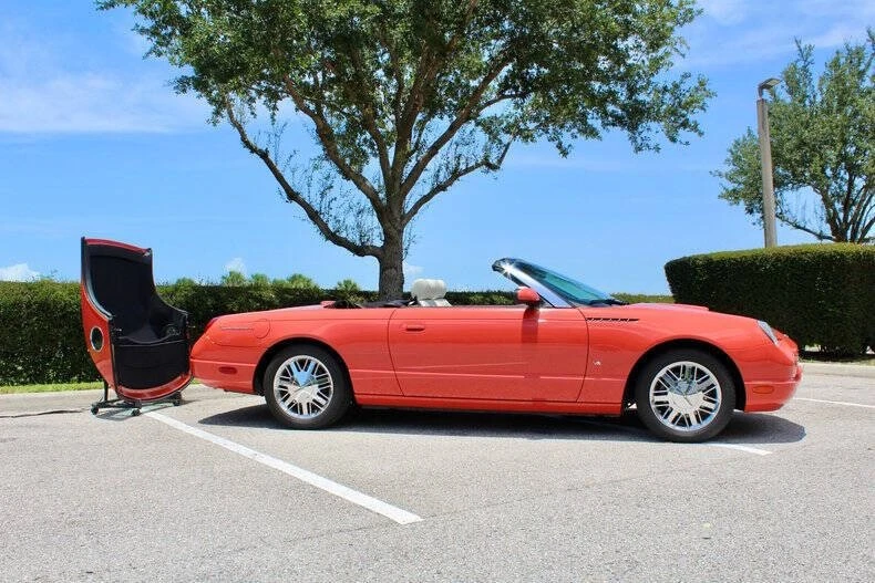 2003 Ford Thunderbird 11th Gen - Image 4 of 31