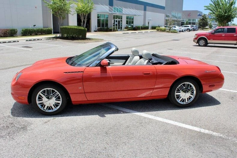 2003 Ford Thunderbird 11th Gen - Image 27 of 31