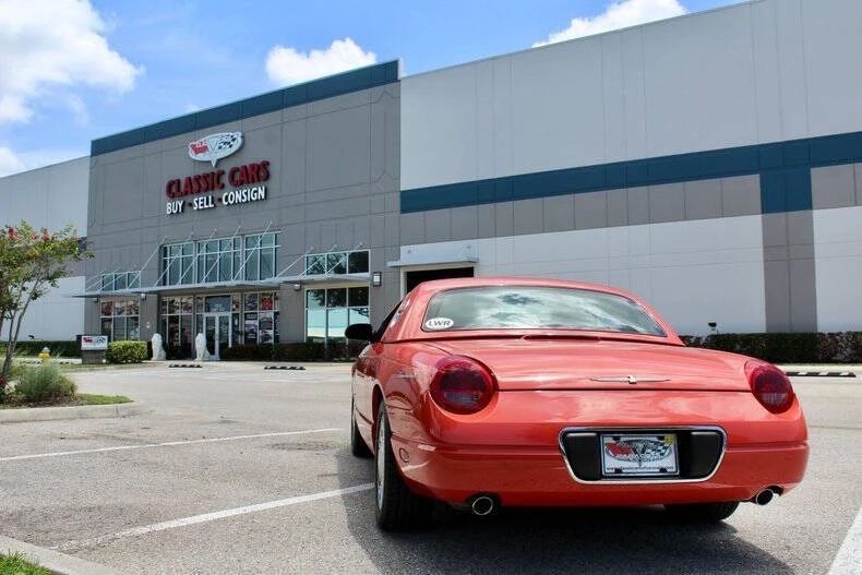 2003 Ford Thunderbird 11th Gen - Image 17 of 31