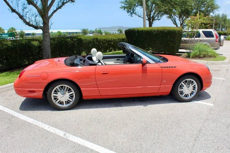 2003 Ford Thunderbird 11th Gen - Image 22 of 31