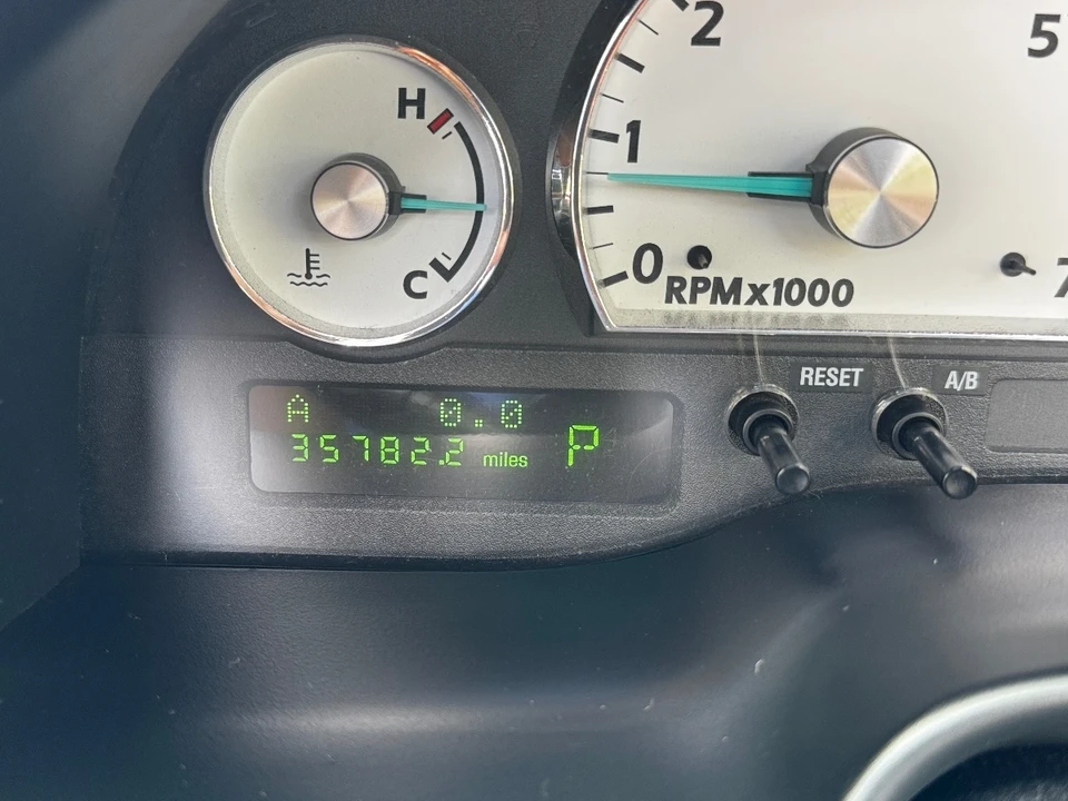 2003 Ford Thunderbird 11th Gen - Image 25 of 27