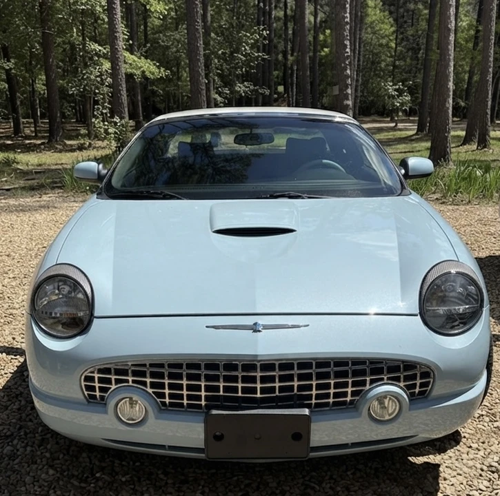 2003 Ford Thunderbird 11th Gen - Image 2 of 13