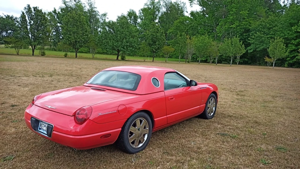 2003 Ford Thunderbird 11th Gen - Image 19 of 21